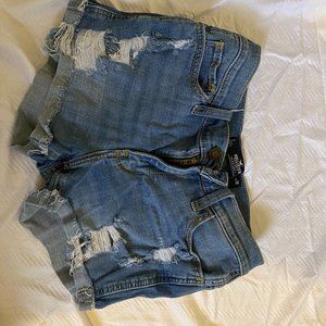Hollister Mid-Rise Short
